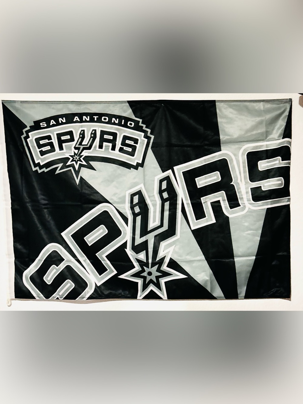 San Antonio Spurs Flag Banner‎ 28x42 Man Cave Tailgate Game Day Office Fan Merch